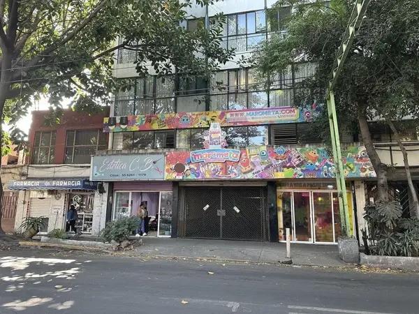LOCAL COMERCIAL DE DOS PISOS ENTRE DOCTORES Y LA ROMA