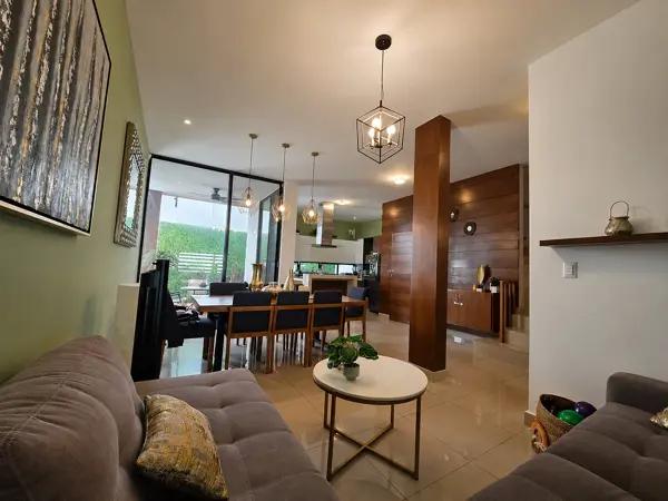 CASA EN VENTA CUMBRES SAN AGUSTÍN | JACUZZI, PANELES SOLARES, ROOFTOP