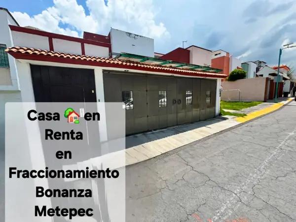 Casa en renta en Urbano Bonanza, Metepec, México