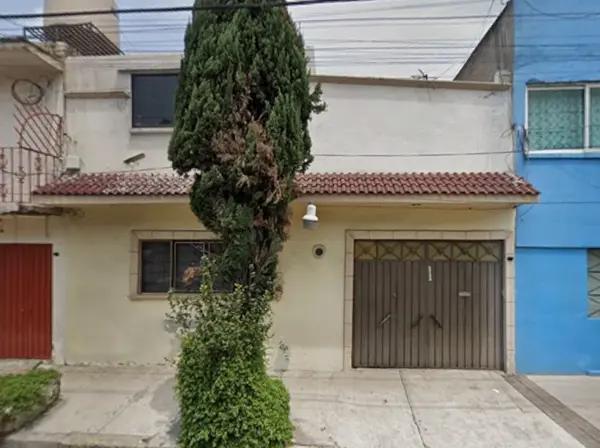 Casa en ejecución hipotecaria en Ampliación Casas Alemán, Gustavo A. Madero Casa en ejecución hipotecaria en Ampliación Casas Alemán, Gustavo A. Madero