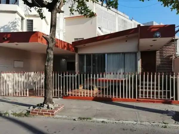 Casa en venta Col Zaragoza a una cuadra de la playa