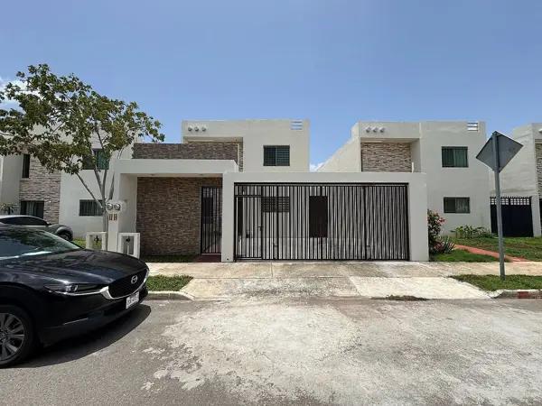 CASA EN VENTA EN LAS AMERICAS MÉRIDA