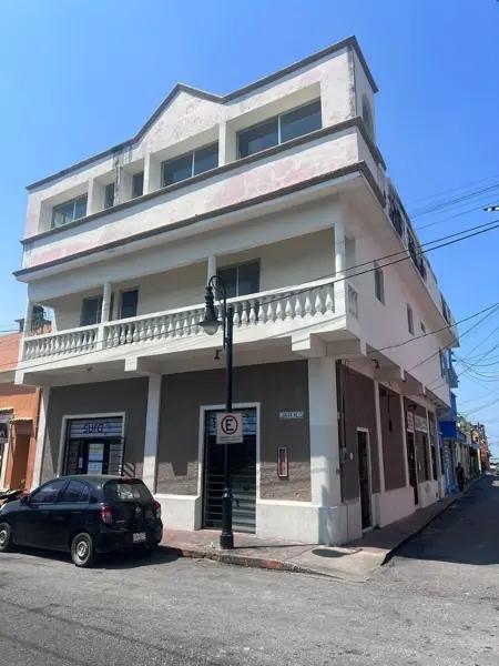 EDICIO EN EL CENTRO DE CIUDAD DEL CARMEN PARA CONSULTORIOS U OFICINAS