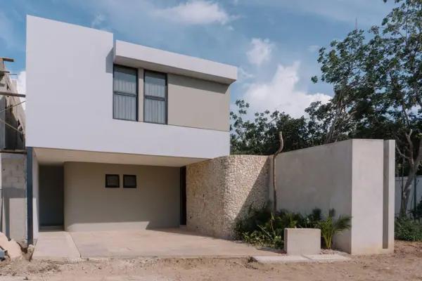 CASA EN PRIVADA ROSAMORA EN CONKAL, YUCATÁN