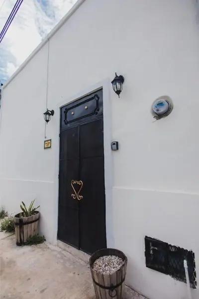 CASA PAVO REAL EN VENTA EN EL CENTRO DE MÉRIDA (AMUEBLADA Y CON PANELES SOLARES)