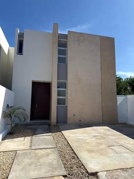 CASA EN PREVENTA EN REAL MONTEJO, MÉRIDA, CON PISCINA CASA EN PREVENTA EN REAL MONTEJO, MÉRIDA, CON PISCINA