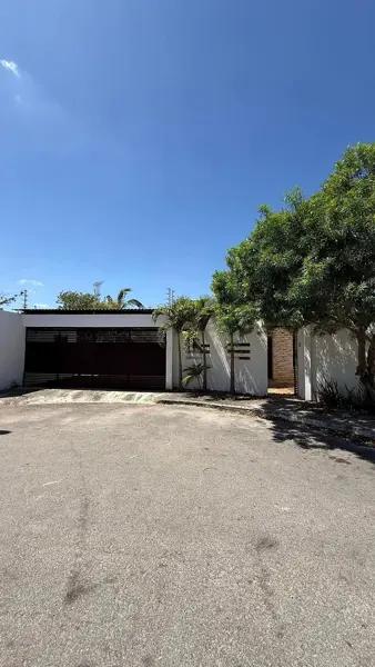 CASA EN RENTA EN ESQUINA | LAS AMÉRICAS II