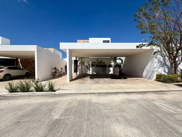CASA EN VENTA EN PRIVADA RESIDENCIAL | TEMOZÓN NORTE, MÉRIDA CASA EN VENTA EN PRIVADA RESIDENCIAL | TEMOZÓN NORTE, MÉRIDA