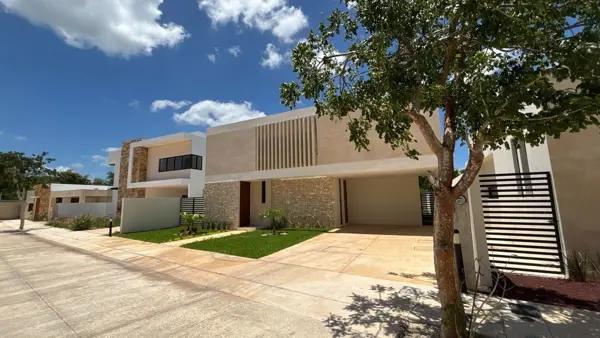 Residencia en venta Modelo 301 en Privada 4 habitaciones lista para habitar