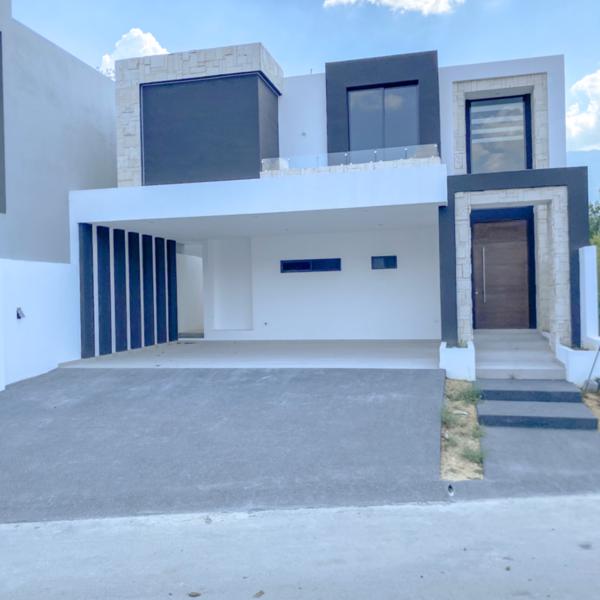 Casa en Venta en Campestre Santiago, Nuevo León.