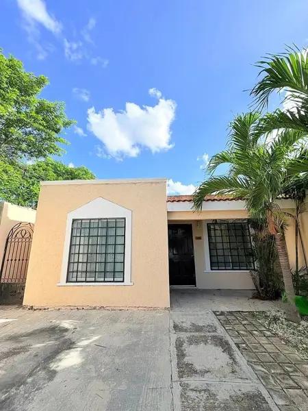 CASA AMUEBLADA EN RENTA EN FRANCISCO DE MONTEJO, MÉRIDA
