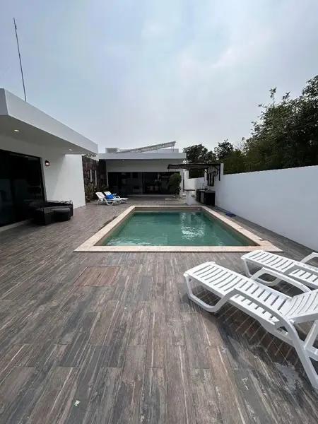 CASA AMUEBLADA EN VENTA Y RENTA EN LA REJOYADA