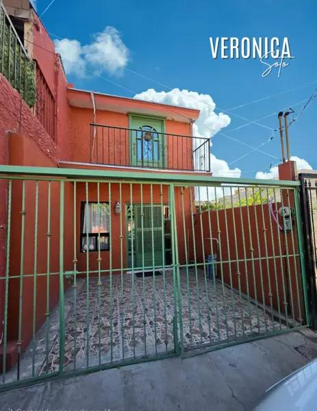 CASA EN VENTA | ÁREA SAN LORENZO