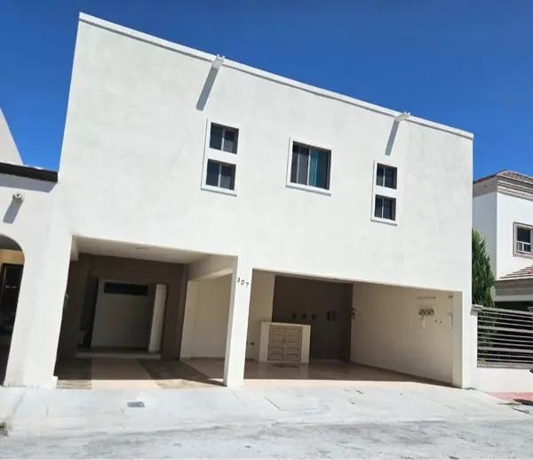 Departamento amueblado de 2 recámaras, 2 baños en fraccionamiento privado