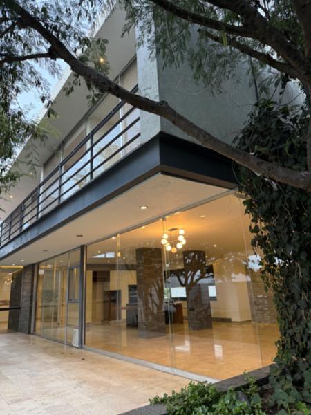 Casa en Venta y Renta en Vista Real, Corregidora - Amplia y Moderna