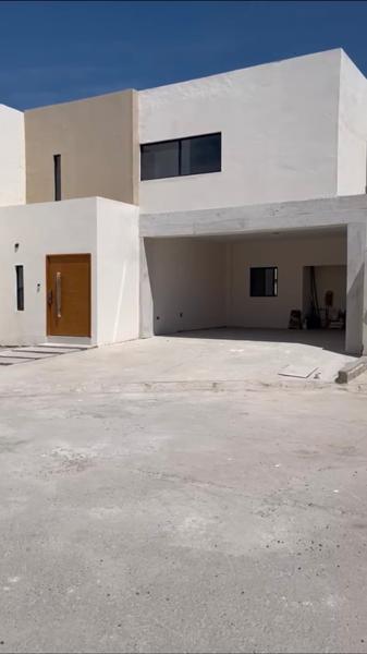 Casa en Renta en Fraccionamiento Cerrado en Los Viñedos, Torreón