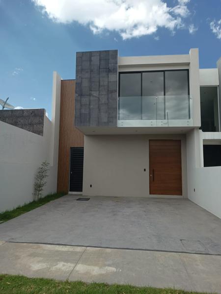 CASA EN VENTA MAYORCA RESIDENCIAL