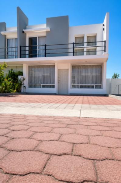 Casa en Venta en La Negreta, Corregidora: Espaciosa y Bien Ubicada