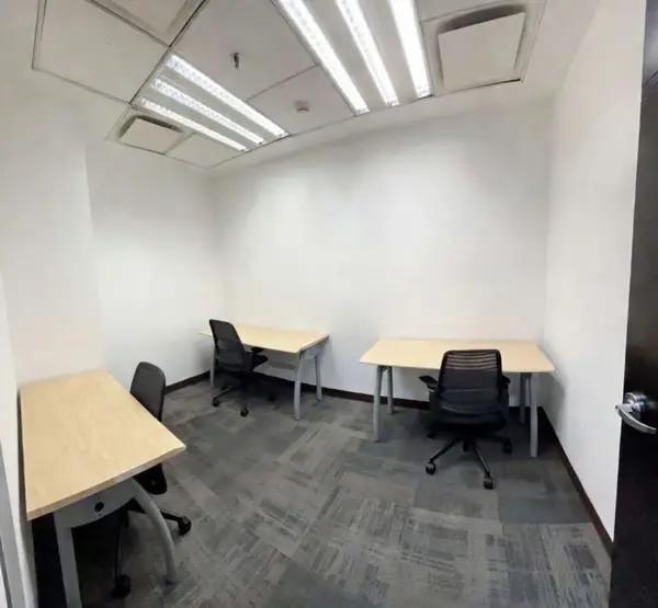 OFICINA CORPORATIVA EN SANTA MARIA