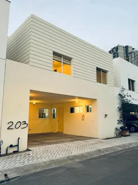 CASA EN VENTA O RENTA – VENTANAS DE LA HUASTECA