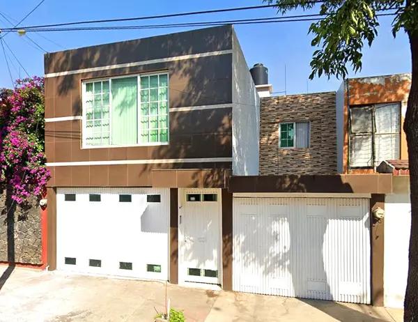 Casa en remate en Jacarandas, Tlalnepantla de Baz: Ideal para inversión