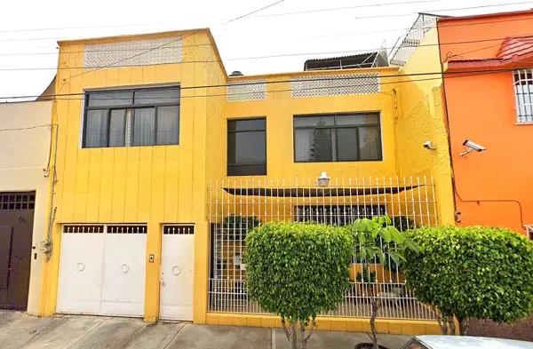 Casa en Remate Bancario en Venustiano Carranza, Ciudad de México