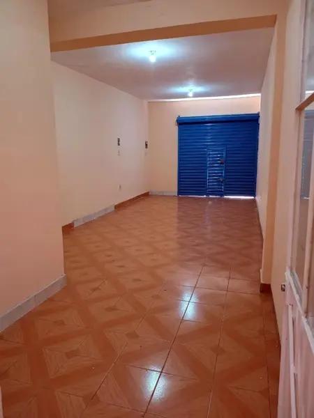 Local Comercial 69m2 Frente a Iglesia zona Comercial.