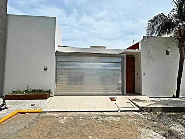 VENDO CASA EN BOCA DEL RIO DE 1 PISO CERCA DE LA PLAYA PARA INVERTIR