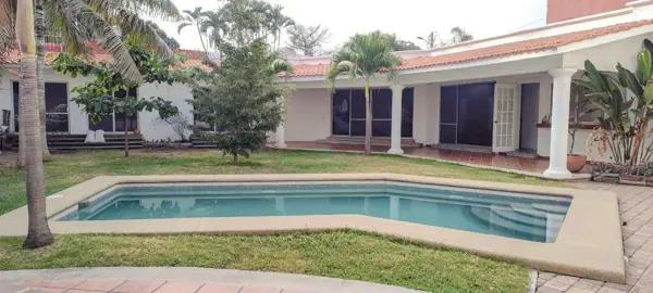 Casa en venta en Las Palmas, Cuernavaca, Morelos