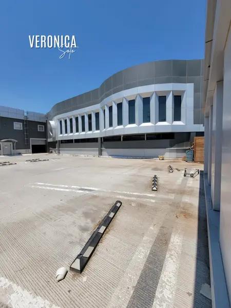 PROPIEDAD COMERCIAL E INDUSTRIAL EN VENTA O RENTA
