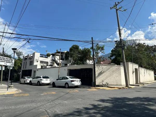 Terreno Comercial en Venta en San Pedro Garza García, Casco Urbano
