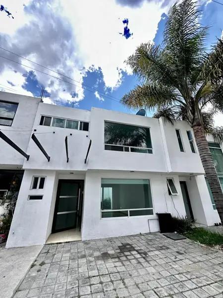 Casa en RENTA en condominio por Forjadores Casa en RENTA en condominio por Forjadores