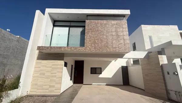 Casa en Renta I Altozano, Frente al Lago
