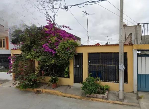 CASA EN GUSTAVO A MADERO - EL COYOL