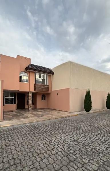 Casa en venta en  Puebla fraccionamiento jacarandas Galerias Serdan La Cementera Boulevard Norte