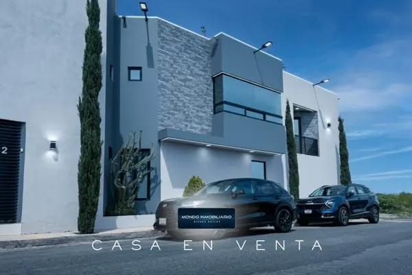 VENTA CASA BONITO PUEBLO