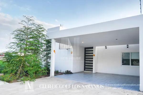 Casa de 1 Planta en Venta - Club de Golf Los Naranjos