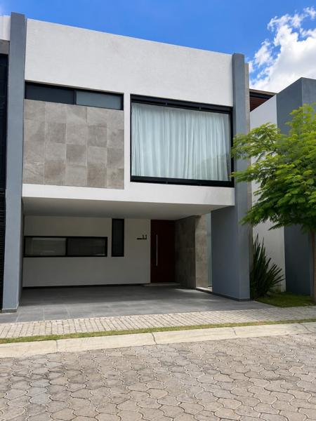 Casa en  Renta en Puebla Lomas de Angelopolis parque Sonora