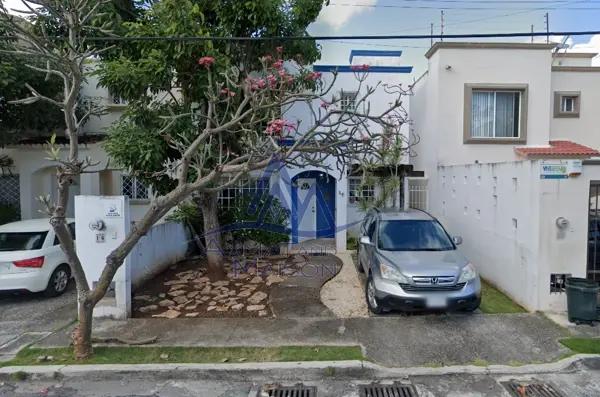 Casa en remate en Quintana Roo: Ubicada en Arboledas, Benito Juárez JX