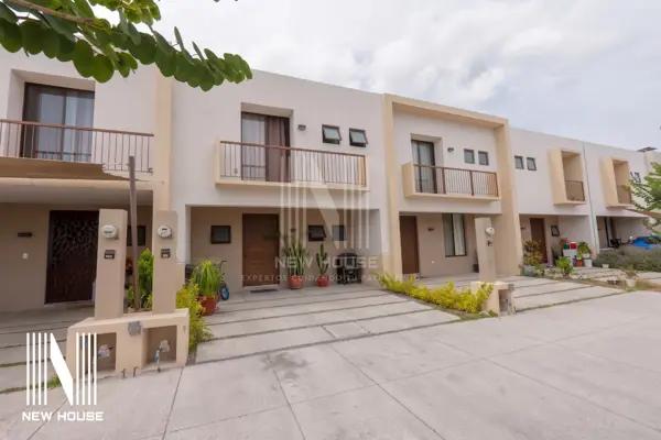 Oportunidad en Arras Norte: 142m² de Construcción y Amenidades Premium