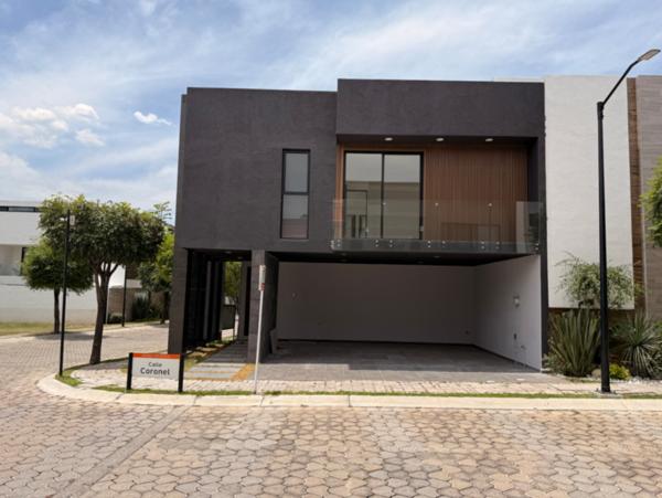Casa en venta en Puebla Lomas de Angelópolis Parque Zacatecas  Esquina Estrena