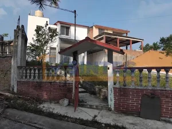 RENTA DE CASA  DE DOS PLANTAS EN EL FRACCIONAMIENTO HERIBERTO KEHOE.