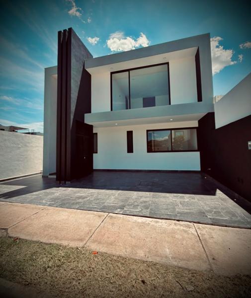 HERMOSA CASA NUEVA EN VENTA EN SIERRA NOGAL III | 4 RECÁMARAS, 1 EN PLANTA BAJA | 4.5 BAÑOS | SALA D
