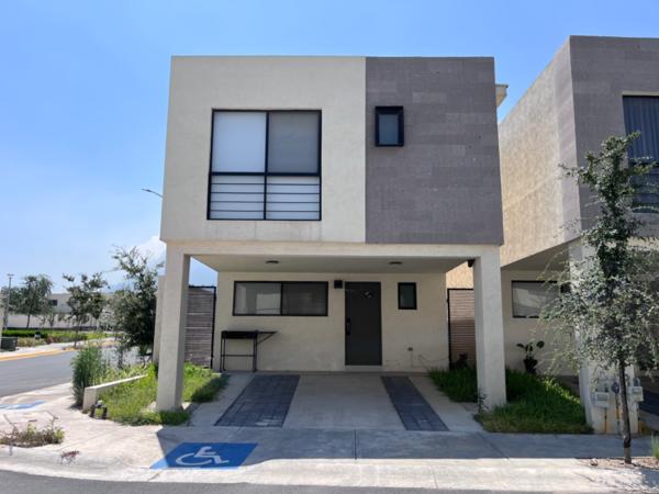 CASA MURANO DOMINIO CUMBRES RENTA
