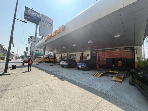Local comercial en renta sobre Periférico Sur