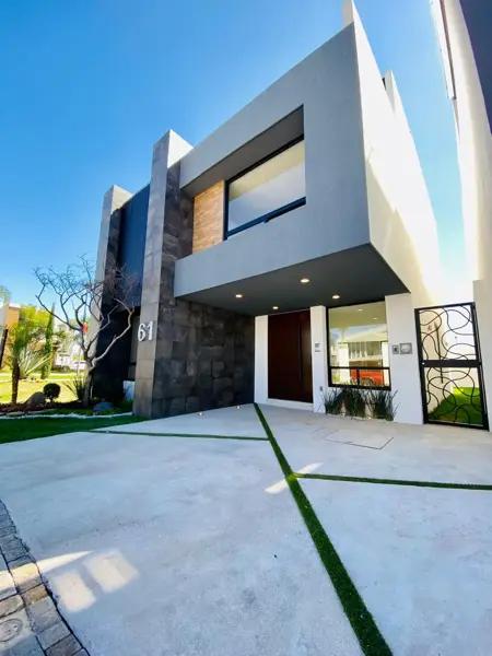 Casa en venta en Puebla Lomas de Angelópolis Parque Sonora recamara abajo estrena