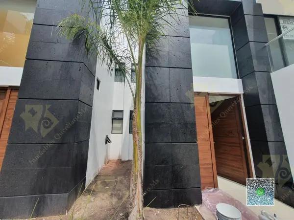 RENTA Casa Amueblada en Juriquilla Santa Fe