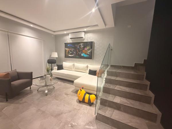 Casa en venta en Porto Cumbres, García, Nuevo León