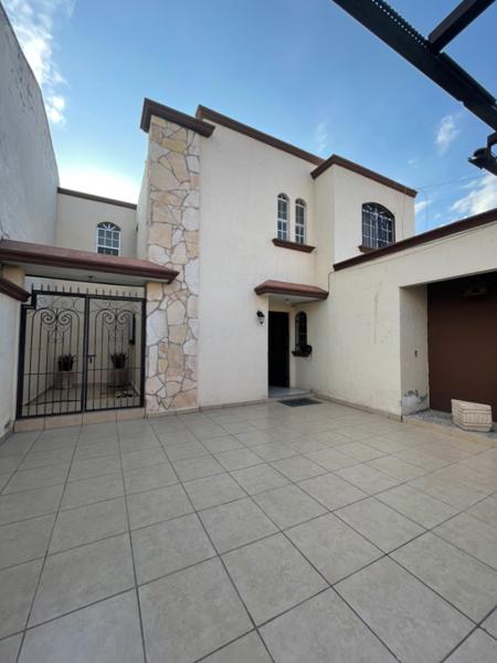 Casa en renta en Las Praderas, Saltillo - Ideal para familias