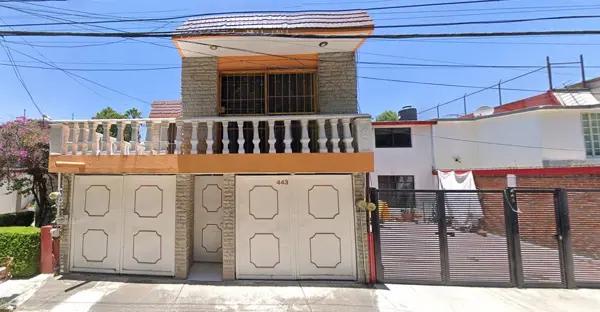 Casa en remate bancario en Tlalnepantla de Baz, Valle Dorado